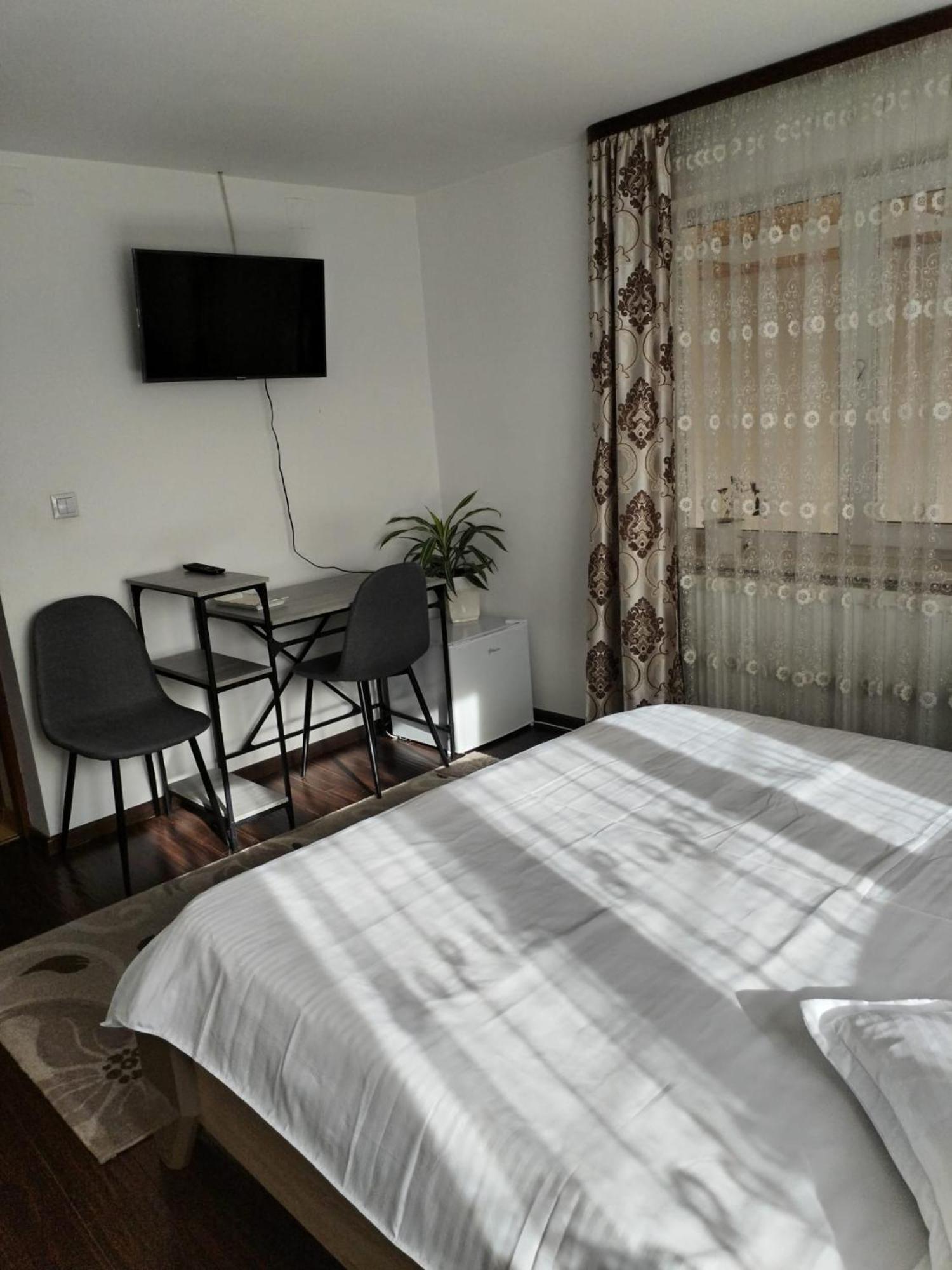 Casa Irina Otel Mînăstirea Humorului Dış mekan fotoğraf