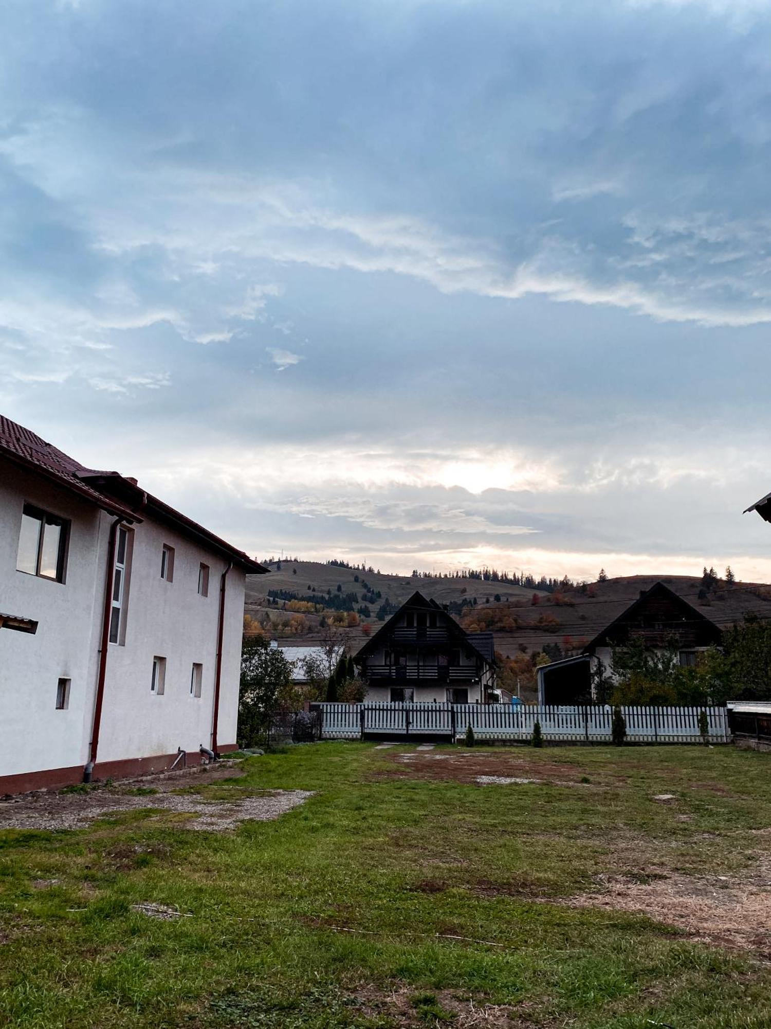 Casa Irina Otel Mînăstirea Humorului Dış mekan fotoğraf